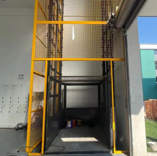 辽阳导轨式升降机助力物流园破解运输难题